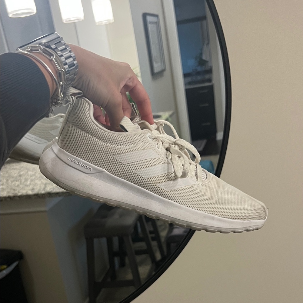 Adidas Cloudfoam Women’s Athletic Sneakers Size 7